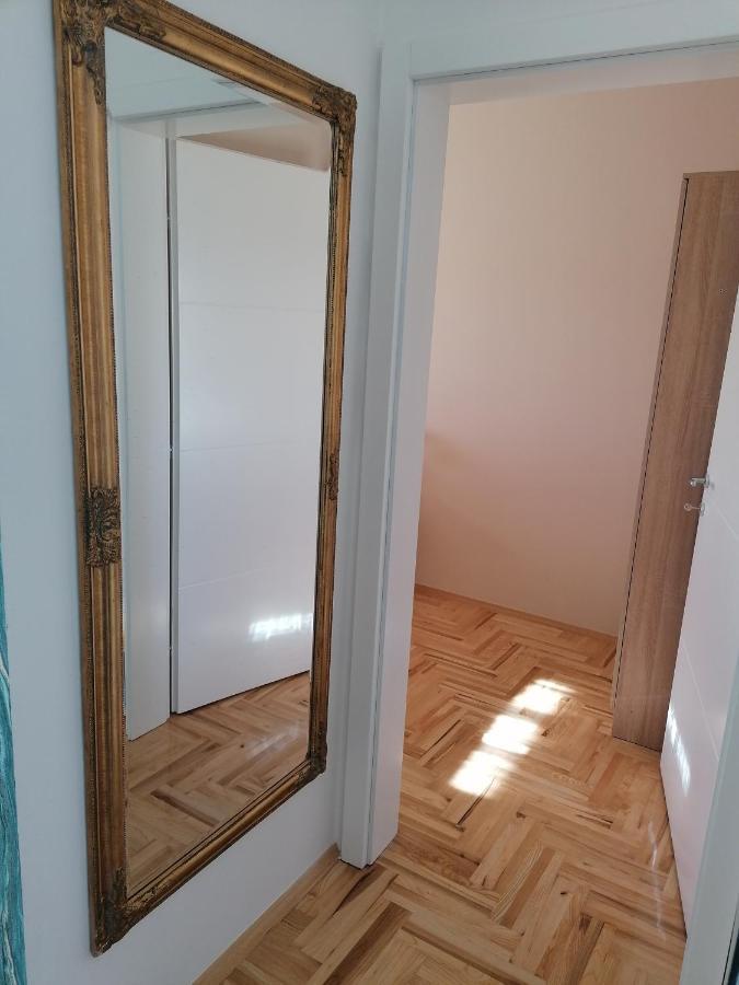 Krstic_Lux Apartman Subotica Buitenkant foto
