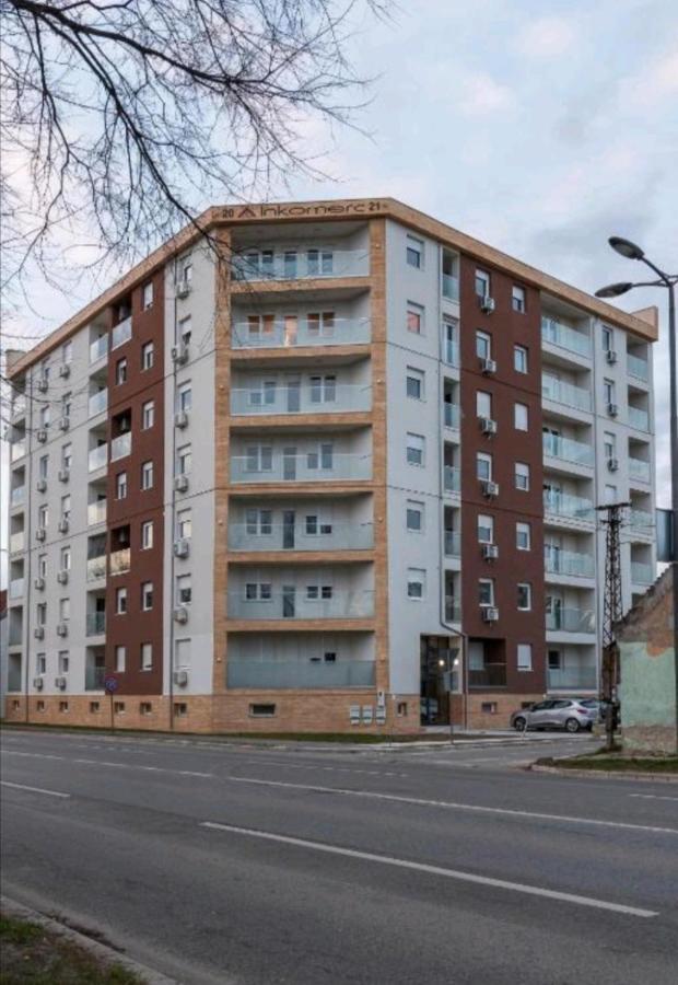 Krstic_Lux Apartman Subotica Buitenkant foto