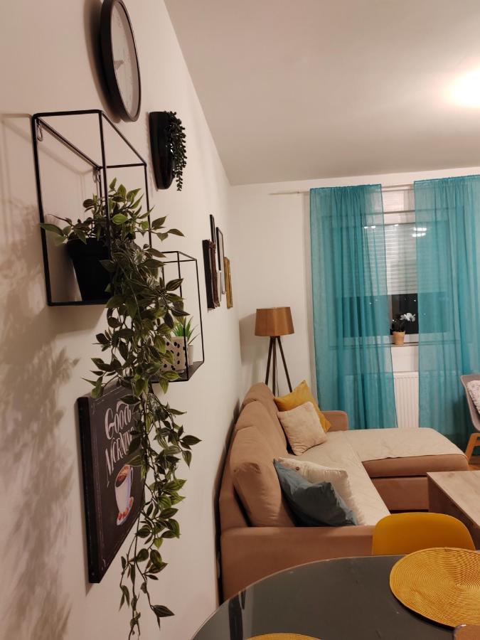 Krstic_Lux Apartman Subotica Buitenkant foto