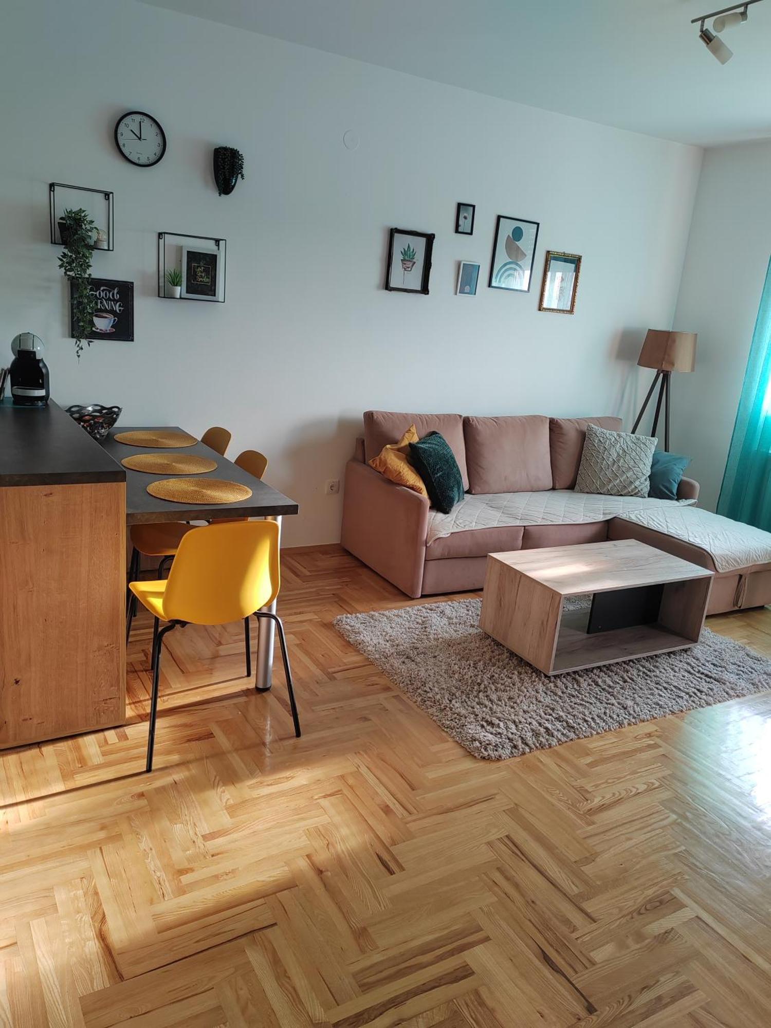 Krstic_Lux Apartman Subotica Buitenkant foto