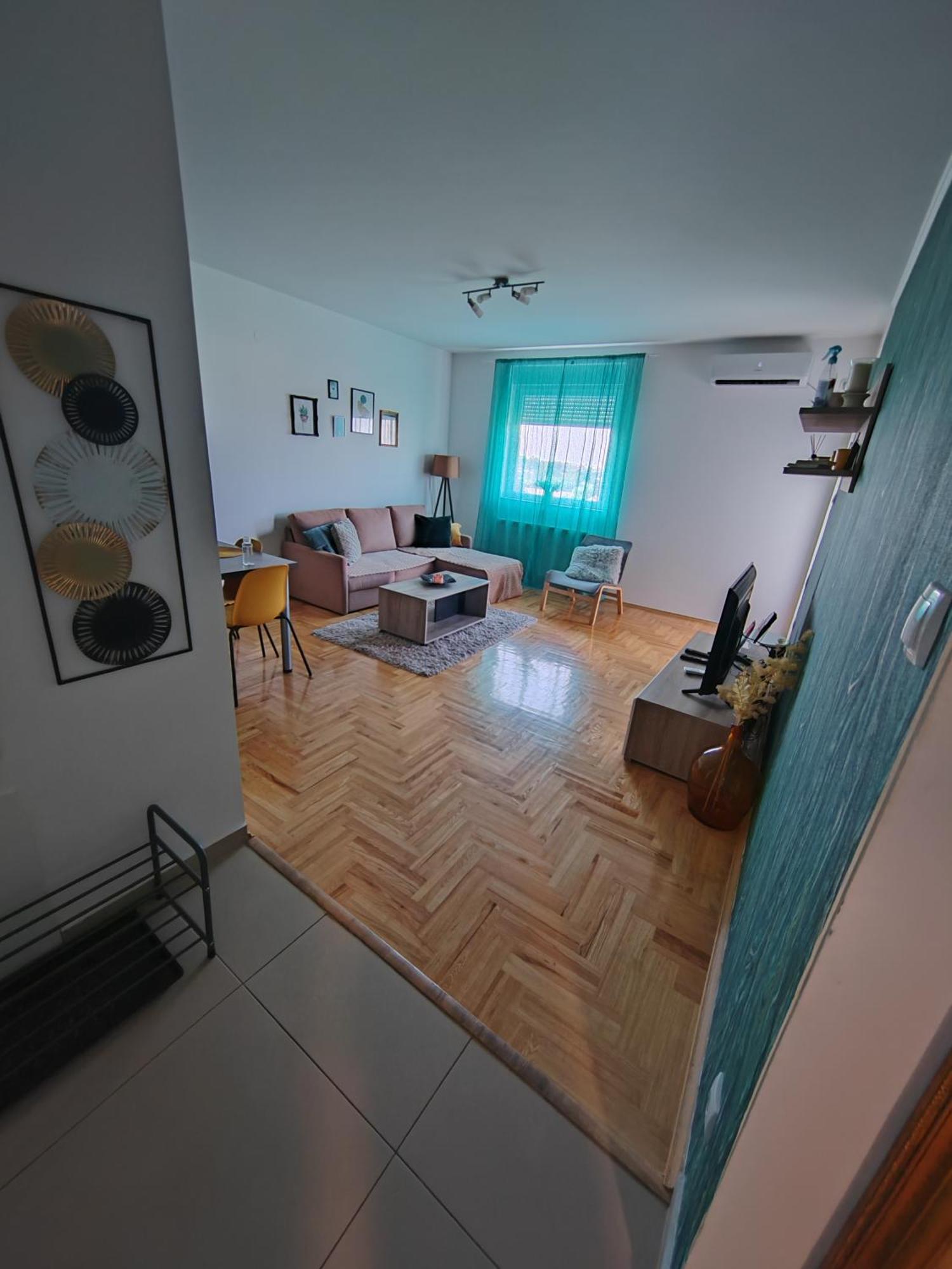 Krstic_Lux Apartman Subotica Buitenkant foto