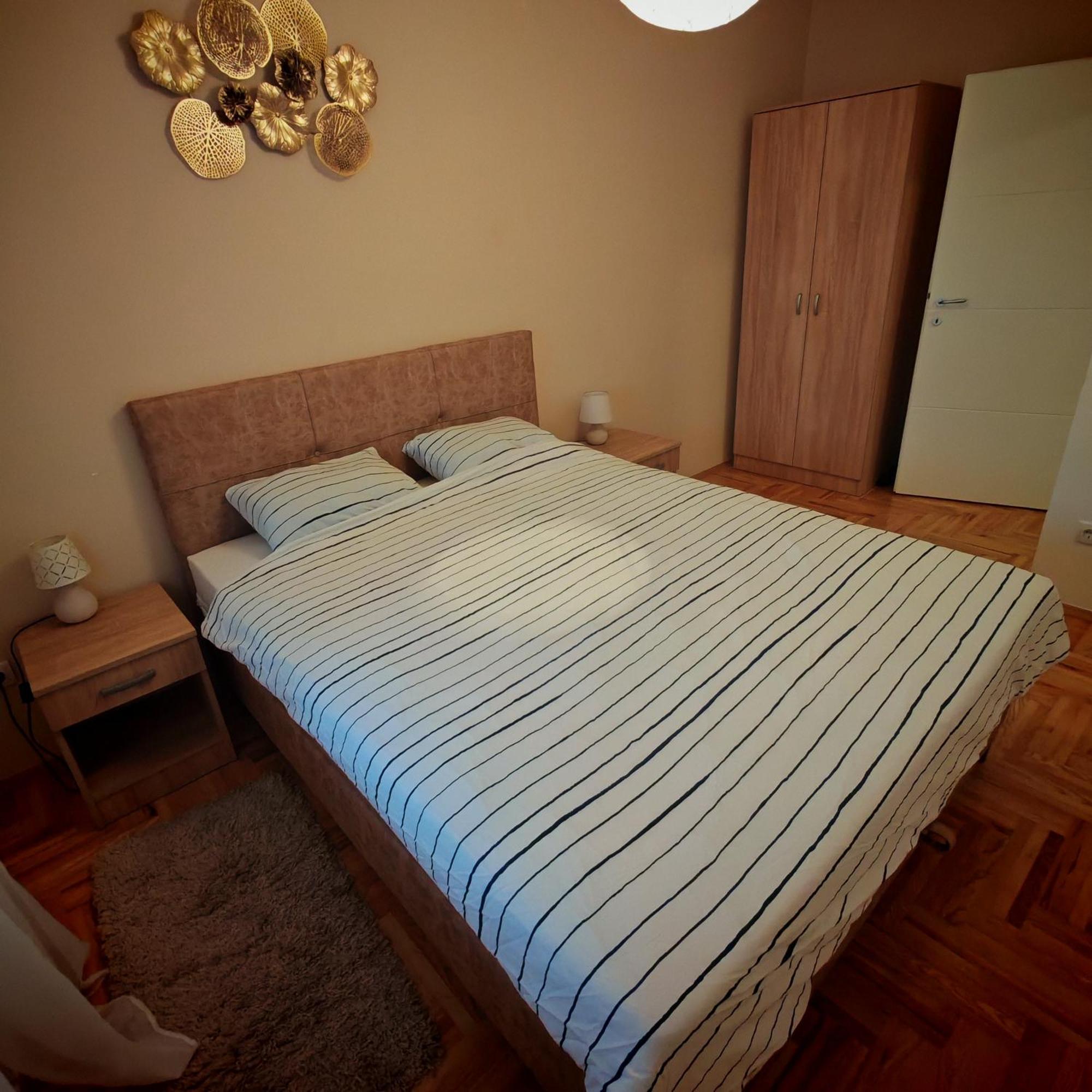 Krstic_Lux Apartman Subotica Buitenkant foto